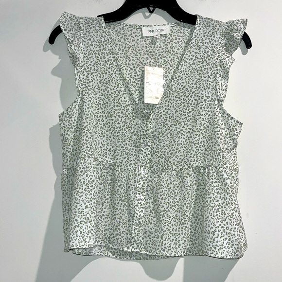 Pink Rose Tops - Pink Rose green gray white animal print top. Size medium. NWT.